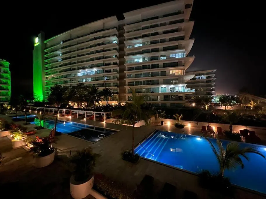 Beachfront Luxury Condo Cartagena 0*,